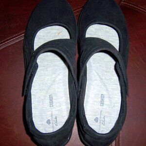 CLARKS Women's Sillian Bella Mary Jane Flat 8.5M